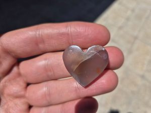 قلب سنگی با عقیق دودی پولیش شده