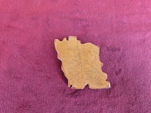 نقشه ایران با سنگ جاسپر نارنجی رنگ
