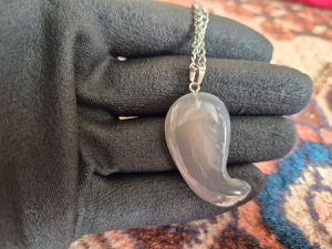 گردنبند عقیق بته جقه با زنجیر استیل 2