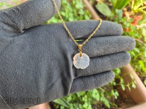 گردن آویز عقیق با طرح گل 2